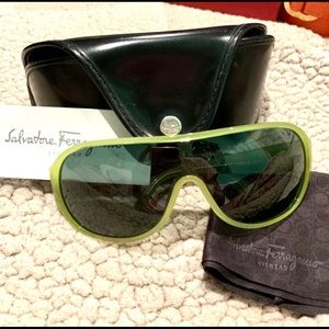 Salvatore Ferragamo sunglasses aviator